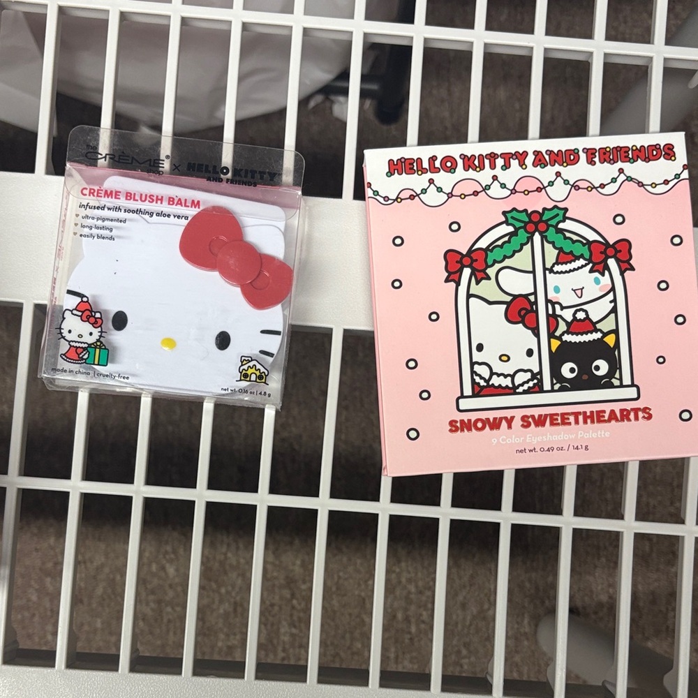 Hello Kitty Blush Set with Red Bow and Pink Box